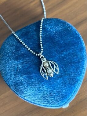 Sterling Silver 925 Bee Charm Pendant Ball Chain Necklace Two Tone